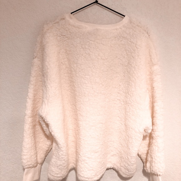 Sherpa Crewneck - Picture 2 of 2